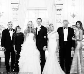 Иллюстрация к книге — Дональд Трамп. Кошмар неоконов или тонкая игра элит [i_042.jpg]