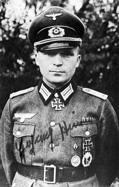 Иллюстрация к книге — 12-я танковая дивизия СС «Гитлерюгенд» [_5.jpg]