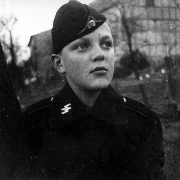 Иллюстрация к книге — 12-я танковая дивизия СС «Гитлерюгенд» [_63.jpg]