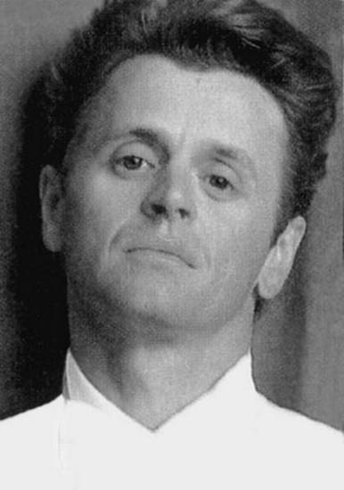 Иллюстрация к книге — 100 великих мастеров балета [i_133.jpg]