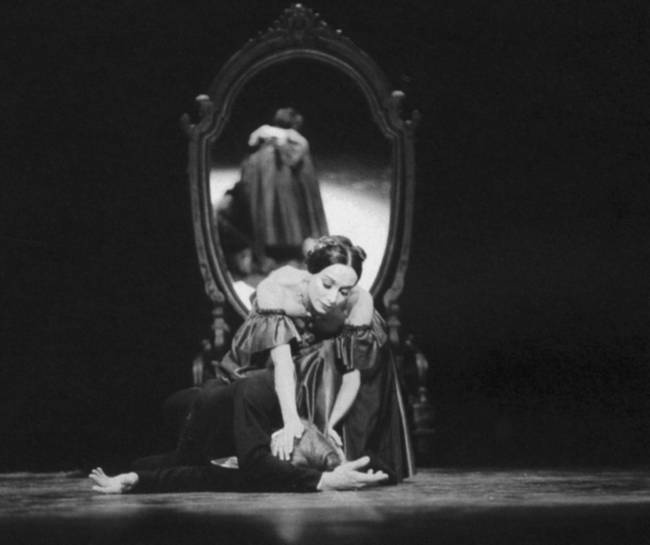 Иллюстрация к книге — 100 великих мастеров балета [i_139.jpg]