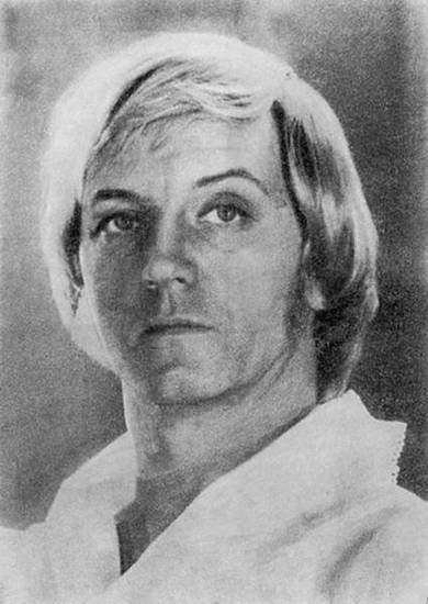 Иллюстрация к книге — 100 великих мастеров балета [i_141.jpg]