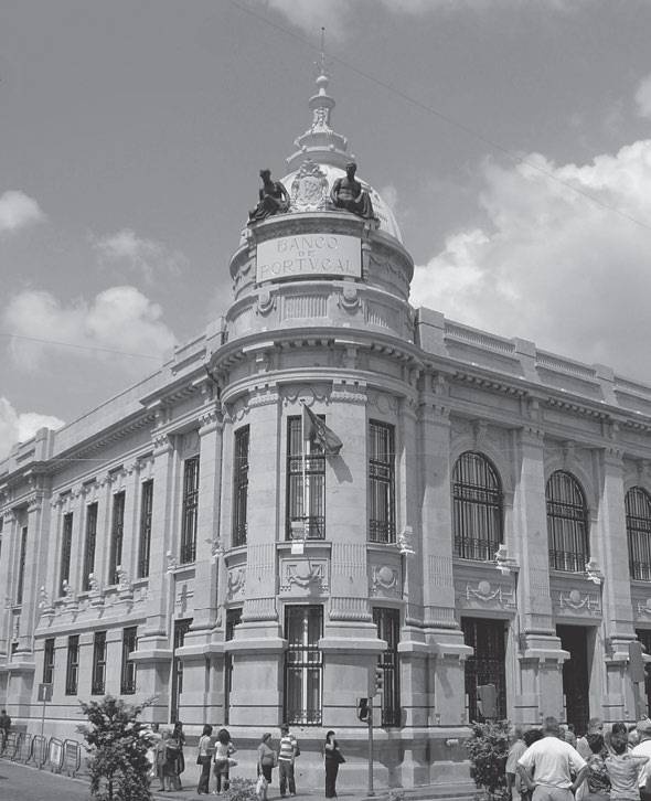 Иллюстрация к книге — 100 великих авантюристов [i_077.jpg]