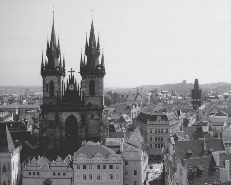 Иллюстрация к книге — 100 великих авантюристов [i_100.jpg]