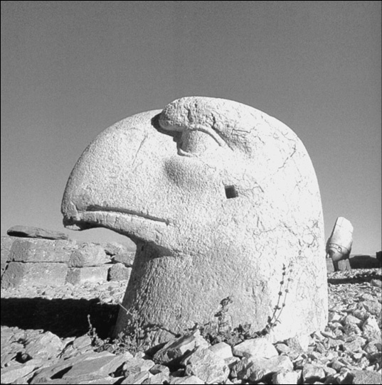 Иллюстрация к книге — 100 великих чудес света [i_030.jpg]