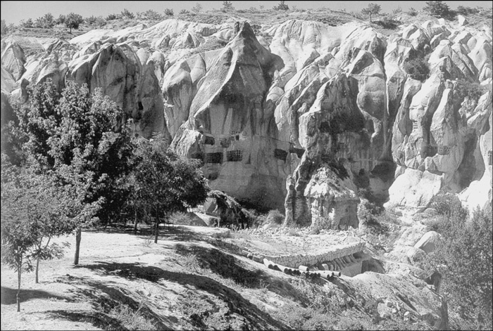 Иллюстрация к книге — 100 великих чудес света [i_036.jpg]