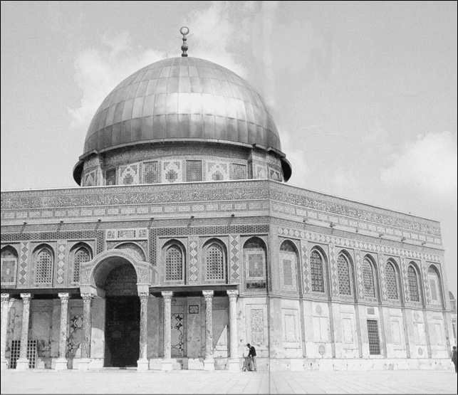 Иллюстрация к книге — 100 великих чудес света [i_039.jpg]