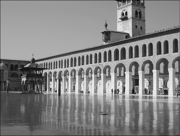 Иллюстрация к книге — 100 великих чудес света [i_040.jpg]