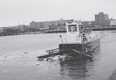 Иллюстрация к книге — 100 великих загадок истории флота [i_058.jpg]