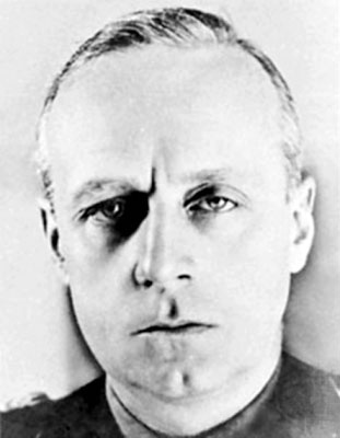 Иллюстрация к книге — 100 великих дипломатов [i_081.jpg]