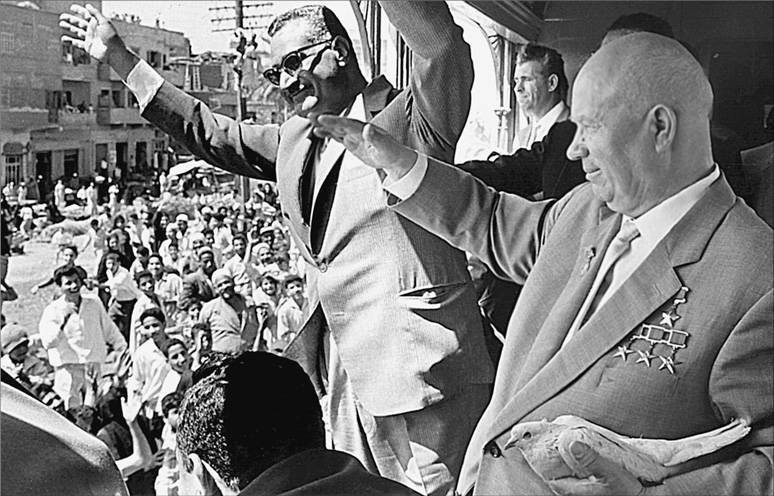 Иллюстрация к книге — Н. С. Хрущев. Воспоминания. Время. Люди. Власть. В 2 книгах. Книга 2 [i_022.jpg]