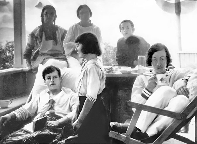 Иллюстрация к книге — Марина Цветаева. Беззаконная комета [i_037.jpg]