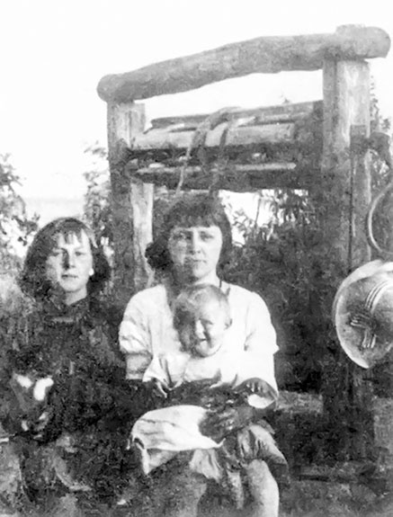 Иллюстрация к книге — Марина Цветаева. Беззаконная комета [i_056.jpg]