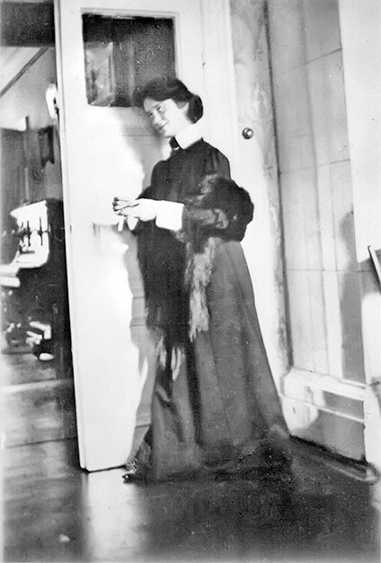 Иллюстрация к книге — Марина Цветаева. Беззаконная комета [i_079.jpg]