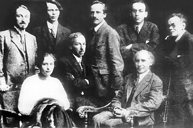 Иллюстрация к книге — Марина Цветаева. Беззаконная комета [i_121.jpg]