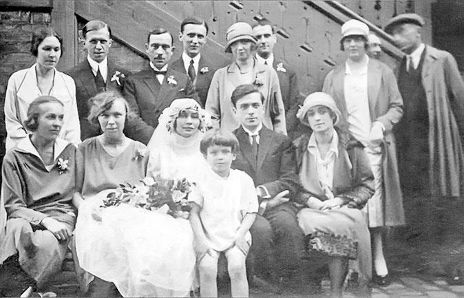 Иллюстрация к книге — Марина Цветаева. Беззаконная комета [i_152.jpg]