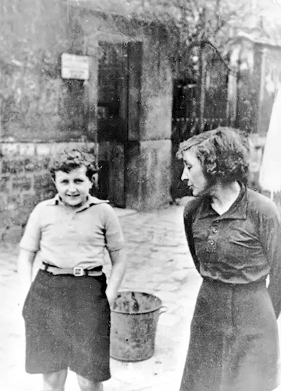 Иллюстрация к книге — Марина Цветаева. Беззаконная комета [i_215.jpg]