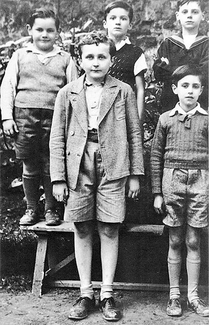 Иллюстрация к книге — Марина Цветаева. Беззаконная комета [i_224.jpg]