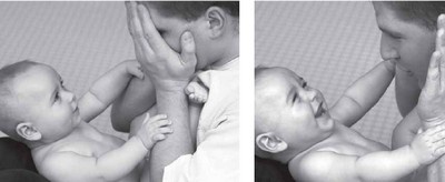 Иллюстрация к книге — PEKiP. Игра и движение. Более 100 развивающих игр для детей первого года жизни [i_064.jpg]