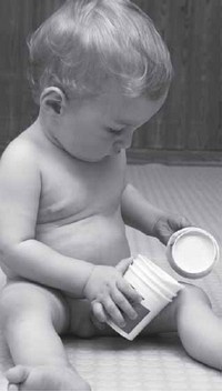 Иллюстрация к книге — PEKiP. Игра и движение. Более 100 развивающих игр для детей первого года жизни [i_081.jpg]