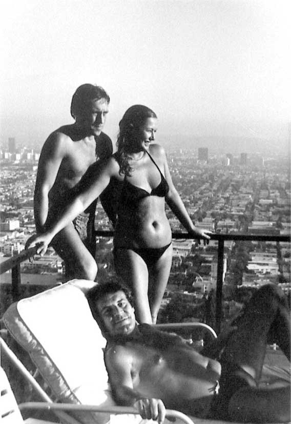 Иллюстрация к книге — Я лечила Высоцкого [i_061.jpg]