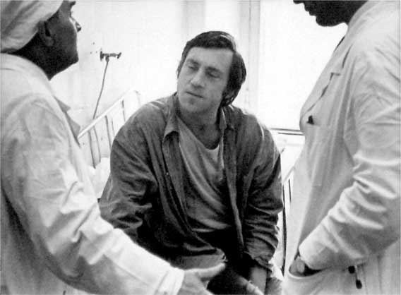 Иллюстрация к книге — Я лечила Высоцкого [i_073.jpg]