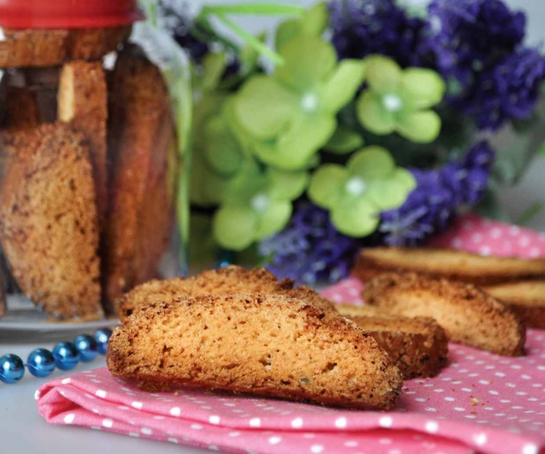 Иллюстрация к книге — Рецепты. Печенье с «изюминкой» [i_046.jpg]