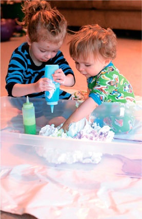 Иллюстрация к книге — Дома весело! Развивающие игры для самых маленьких [i_005.jpg]