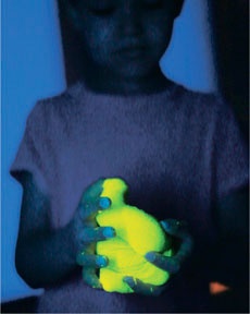 Иллюстрация к книге — Дома весело! Развивающие игры для самых маленьких [i_033.jpg]