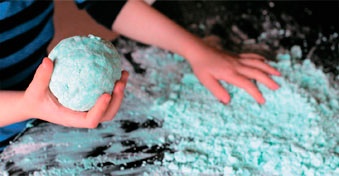 Иллюстрация к книге — Дома весело! Развивающие игры для самых маленьких [i_041.jpg]