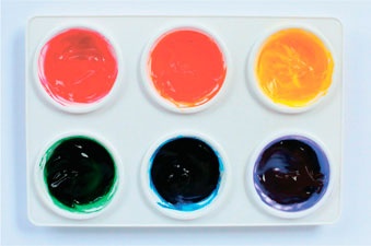 Иллюстрация к книге — Дома весело! Развивающие игры для самых маленьких [i_085.jpg]