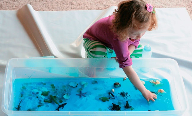 Иллюстрация к книге — Дома весело! Развивающие игры для самых маленьких [i_133.jpg]