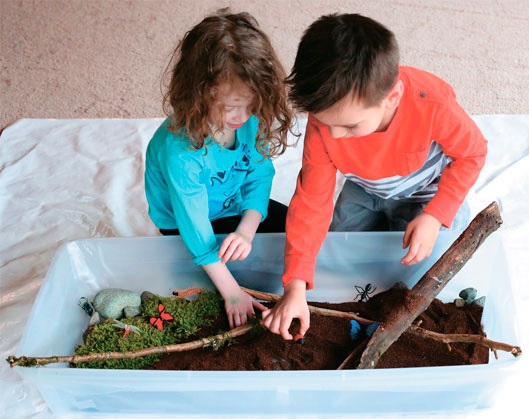 Иллюстрация к книге — Дома весело! Развивающие игры для самых маленьких [i_138.jpg]