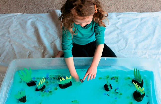 Иллюстрация к книге — Дома весело! Развивающие игры для самых маленьких [i_158.jpg]