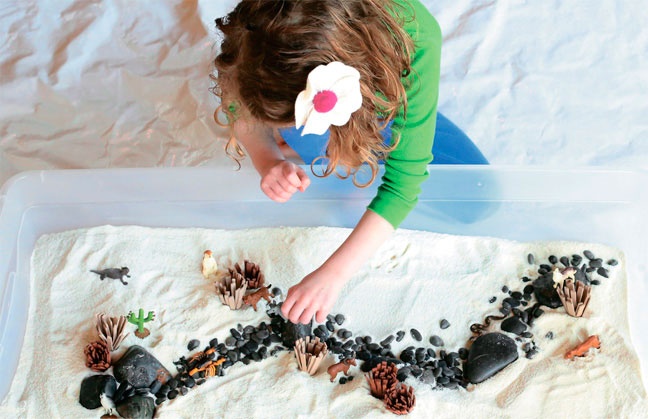 Иллюстрация к книге — Дома весело! Развивающие игры для самых маленьких [i_165.jpg]