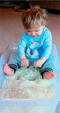 Иллюстрация к книге — Дома весело! Развивающие игры для самых маленьких [i_207.jpg]