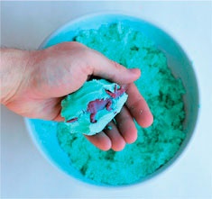 Иллюстрация к книге — Дома весело! Развивающие игры для самых маленьких [i_225.jpg]