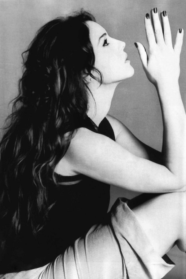 Иллюстрация к книге — Моника Беллуччи. Кто простит мне мою красоту [i_027.jpg]