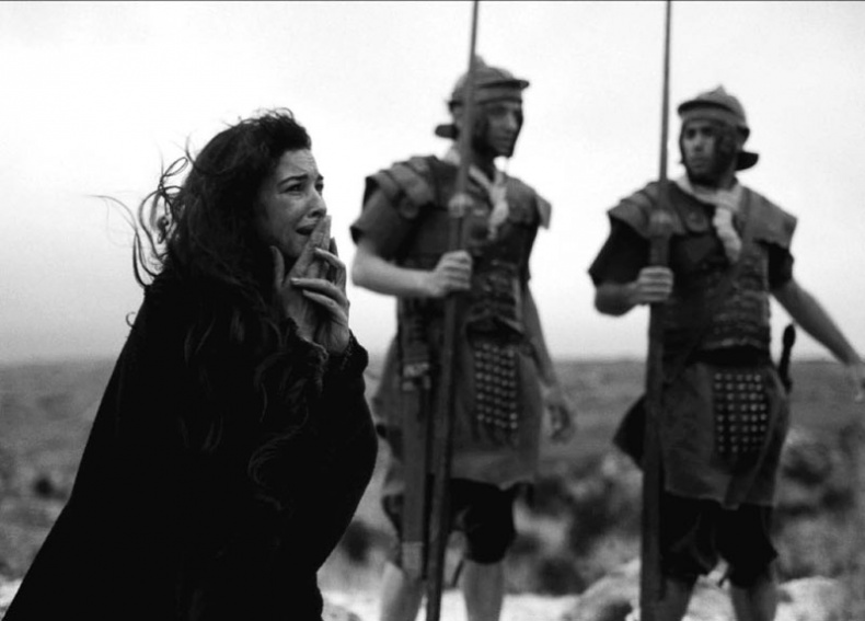 Иллюстрация к книге — Моника Беллуччи. Кто простит мне мою красоту [i_101.jpg]