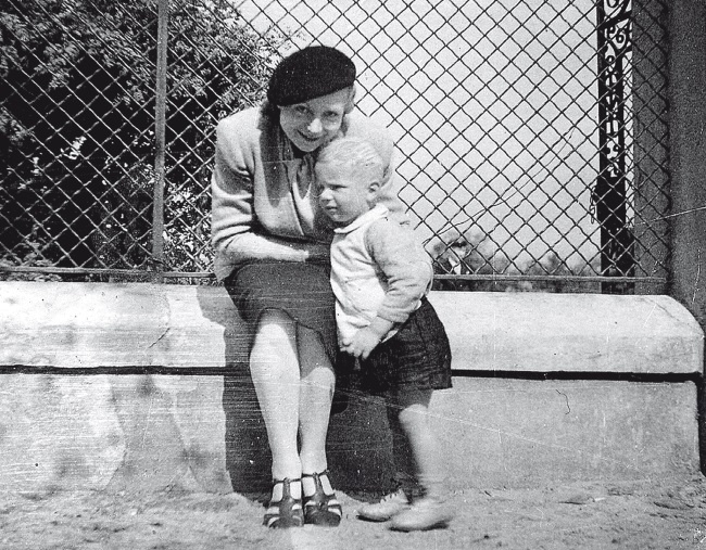 Иллюстрация к книге — Как нам жить? Мои стратегии [i_004.jpg]