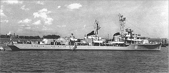 Иллюстрация к книге — Бунтующий флот России. От Екатерины II до Брежнева [i_016.jpg]