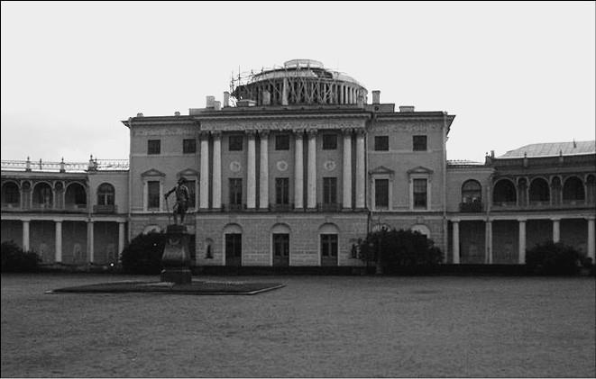 Иллюстрация к книге — В Мраморном дворце [i_004.jpg]