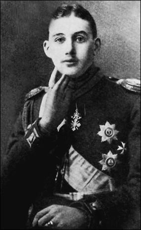 Иллюстрация к книге — В Мраморном дворце [i_035.jpg]