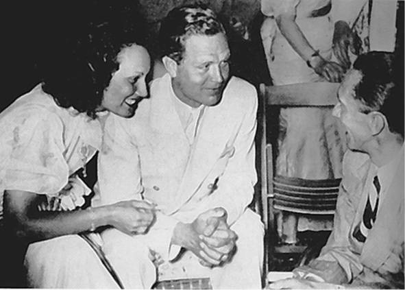 Иллюстрация к книге — 100 великих тайн Второй мировой [i_011.jpg]