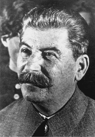 Иллюстрация к книге — 100 великих тайн Второй мировой [i_021.jpg]