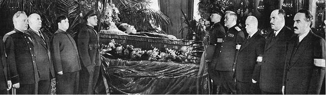 Иллюстрация к книге — 100 великих загадок современности [i_049.jpg]