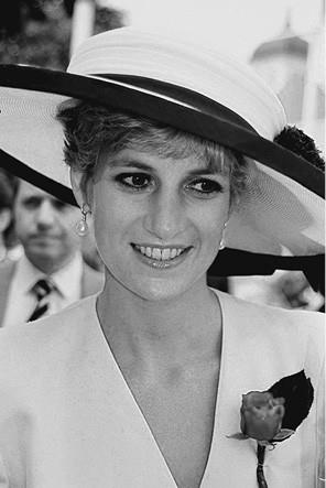 Иллюстрация к книге — 100 великих загадок современности [i_082.jpg]