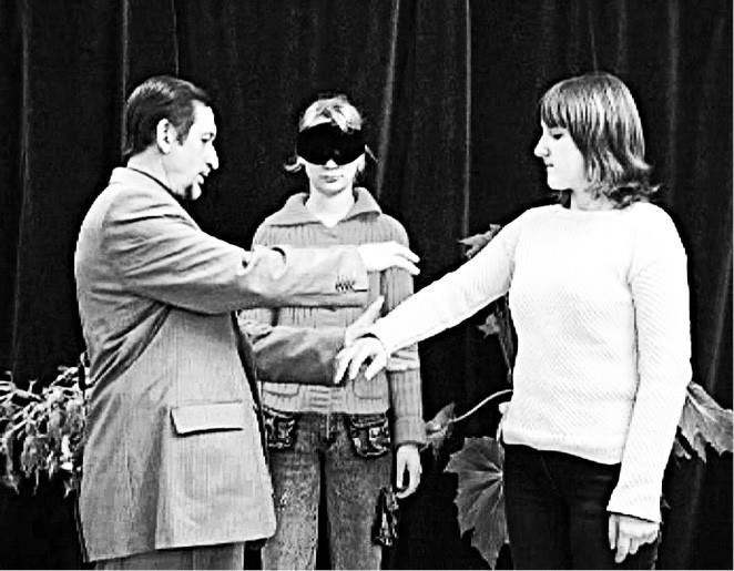 Иллюстрация к книге — 100 великих загадок современности [i_084.jpg]