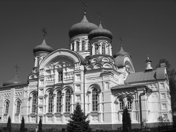 Иллюстрация к книге — Привидения русских усадеб. И не только… [i_047.jpg]