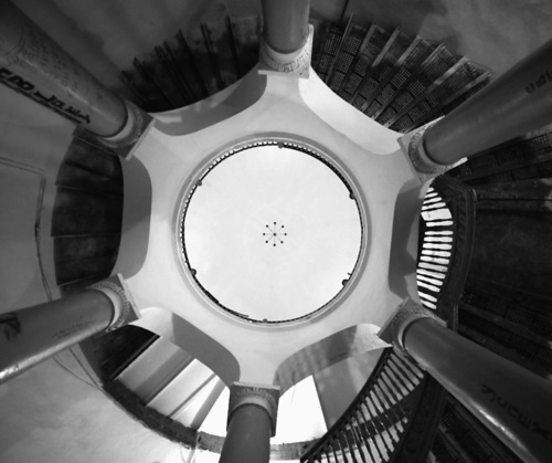 Иллюстрация к книге — Привидения русских усадеб. И не только… [i_071.jpg]